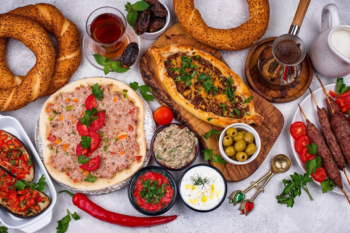 /api/cms/uploads/20_traditional_albanian_foods_every_tourist_should_try_107_0f16d4f51b.jpg
