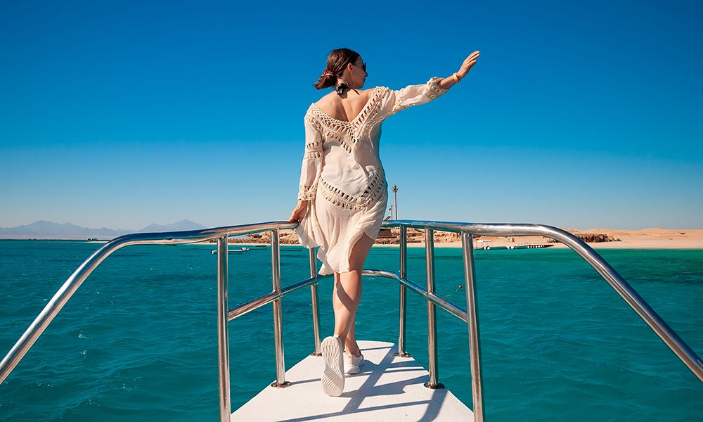 https://joinup.cz/api/cms/uploads/egypt_girl_in_the_sea_0a39e1fae3.jpg